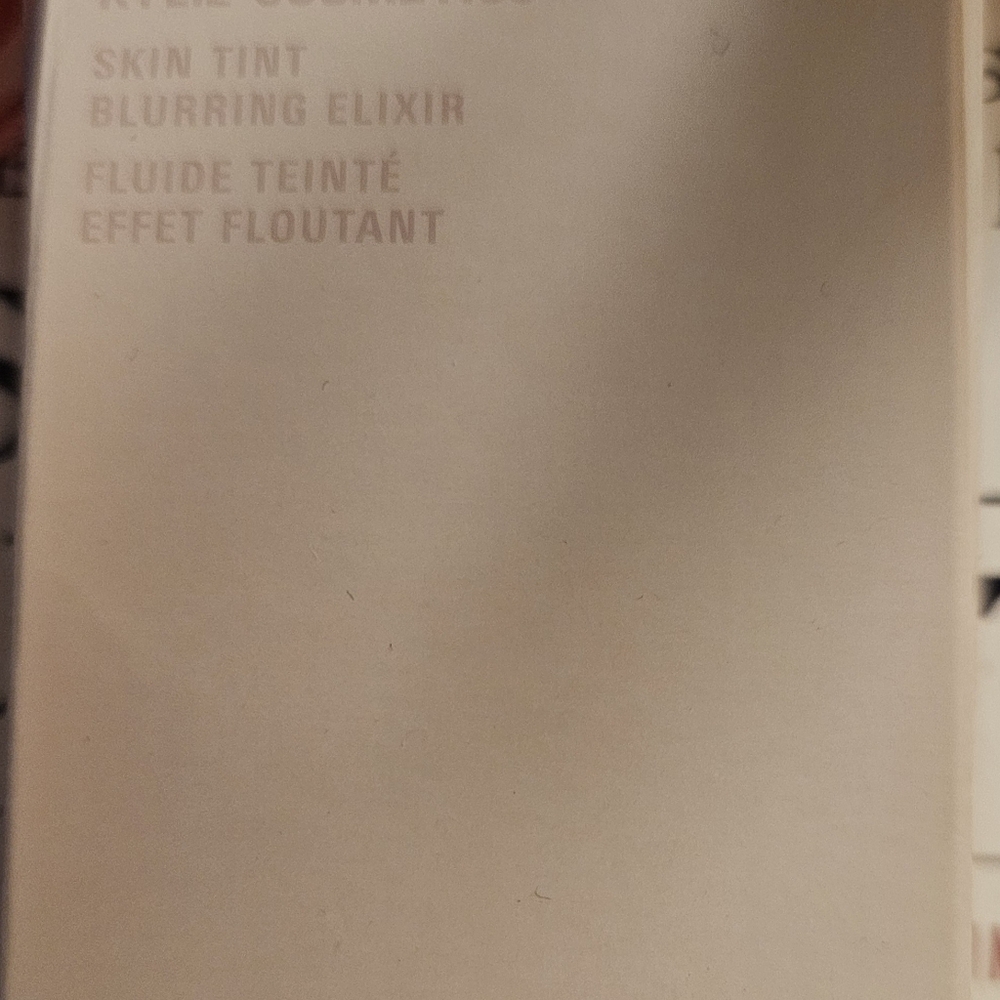 Kylie Cosmetics Skin Tint Blurring Elixir